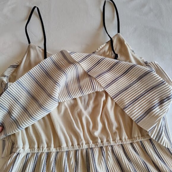 GYPSIES AND MOONDUST Spaghetti Strap Overlay Accordion Pleat Striped Romper M - Picture 9 of 15